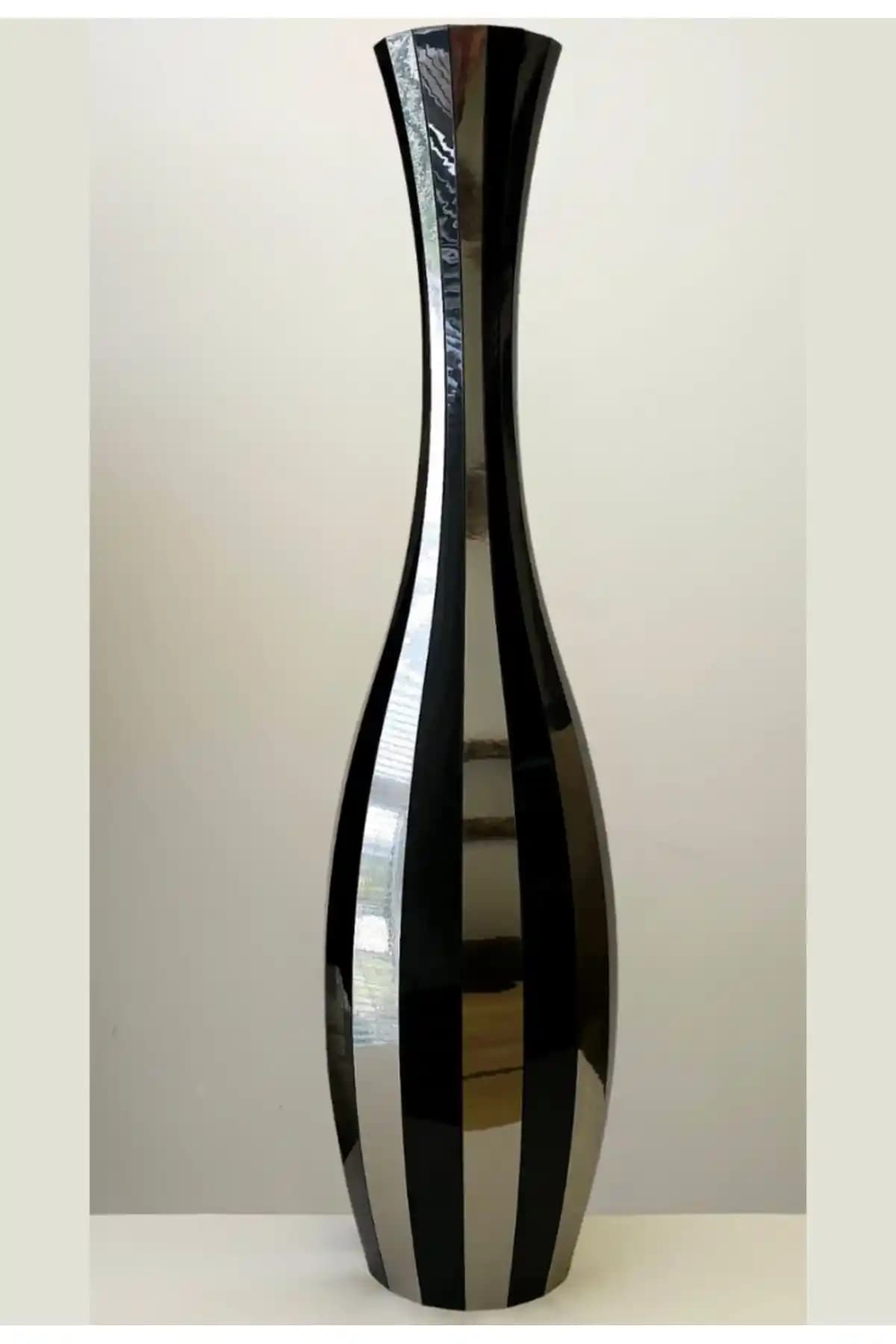 Dekoratif Uzun Vazolar ile Mekânınıza Şıklık ve Fonksiyonellik Katma Rehberi