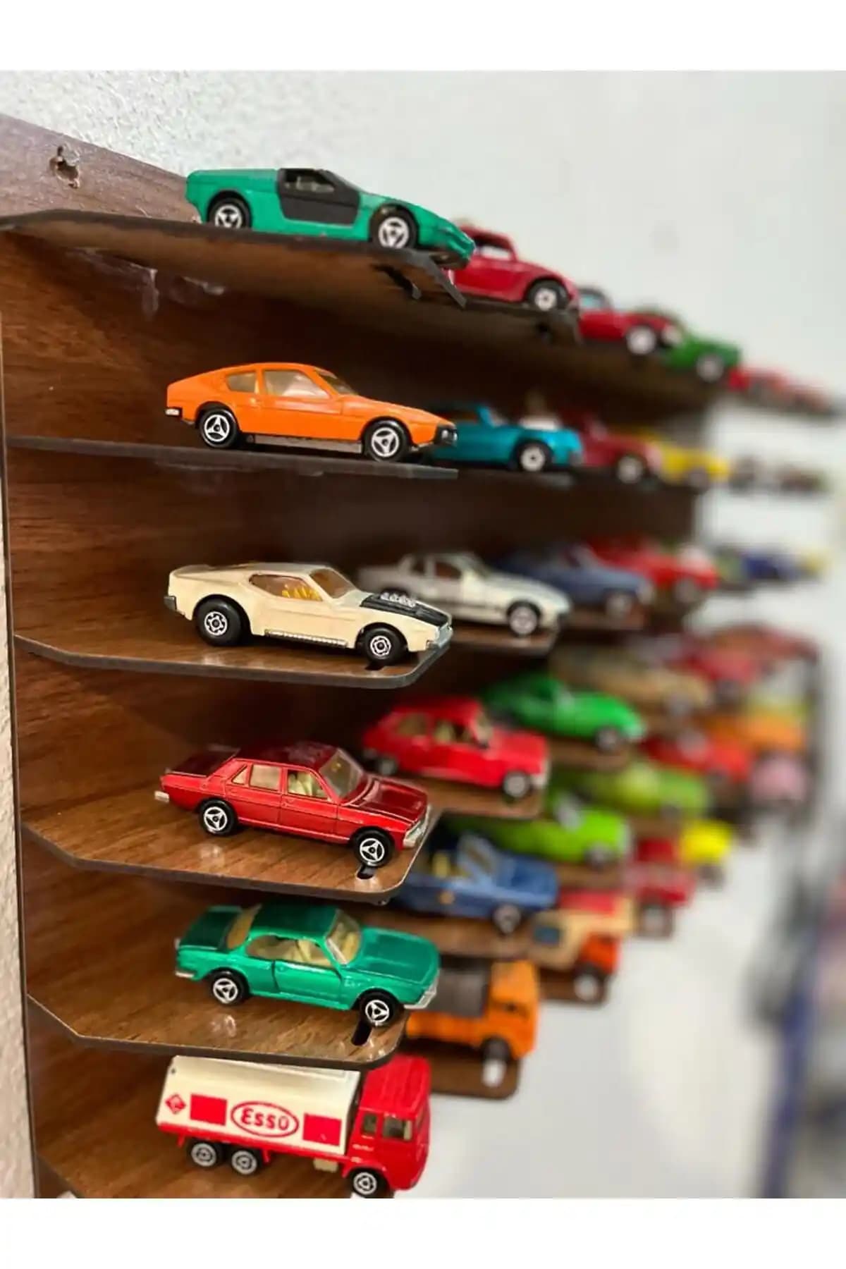 Hot Wheels Oyuncak Araba Duvar Raflarıyla Dekorasyonunuzu Yenileyin
