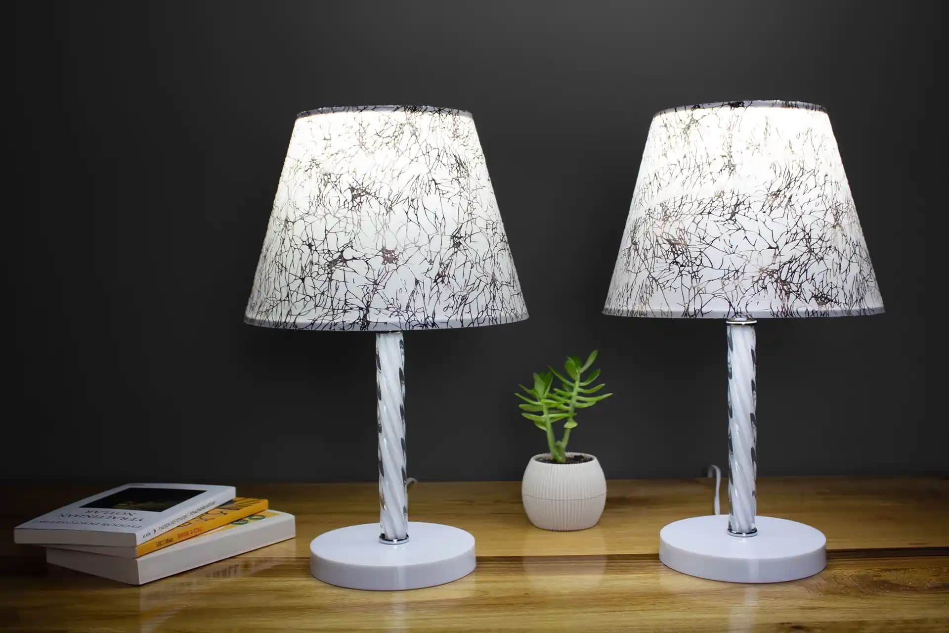 İkili Abajur Modelleri ve Dekorasyonda Kullanım İpuçları