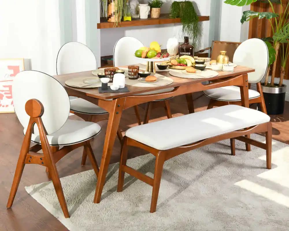 İskandinav Tarzı Yemek Masası Takımıyla Modern ve Şık Mutfaklar Yaratın