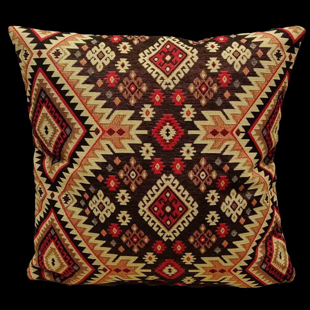 Kilim Kırlentlerle Evinize Şık ve Sıcak Bir Dekorasyon Dokunuşu