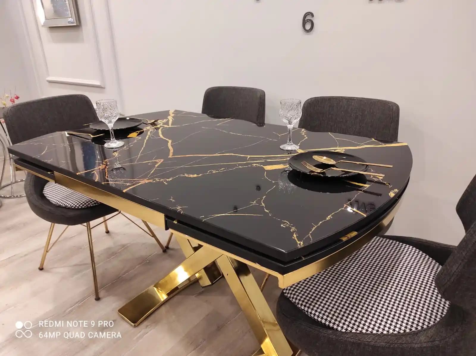 Mermer Mutfak Masası Seçenekleri ve Bakım İpuçlarıyla Şıklığı Yakalayın