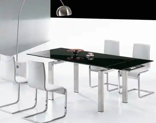 Siyah Cam Masa Modelleri ile Modern ve Şık Dekorasyon Çözümleri