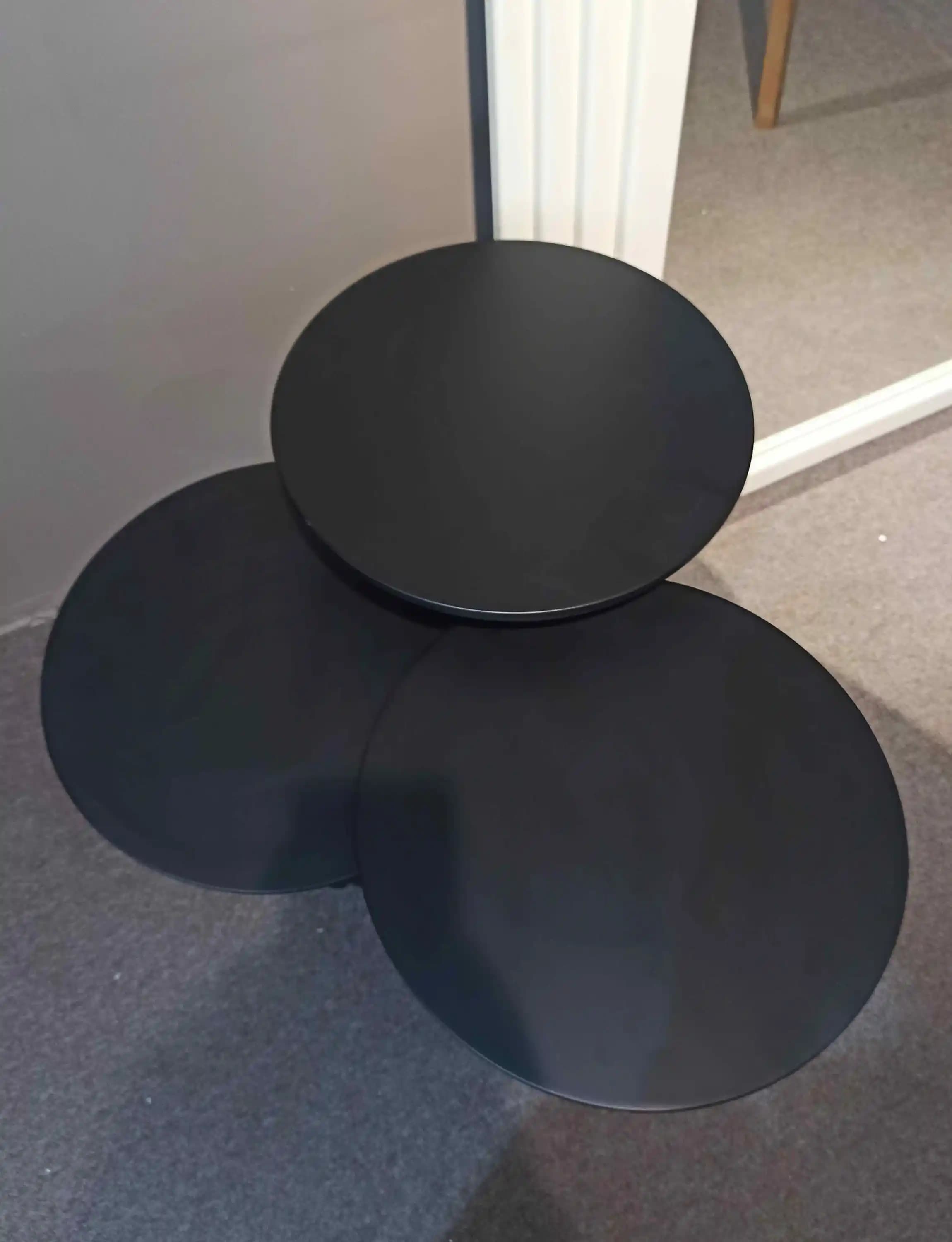 Siyah Mantarlı Sehpa ile Modern ve Şık Dekorasyon Çözümleri