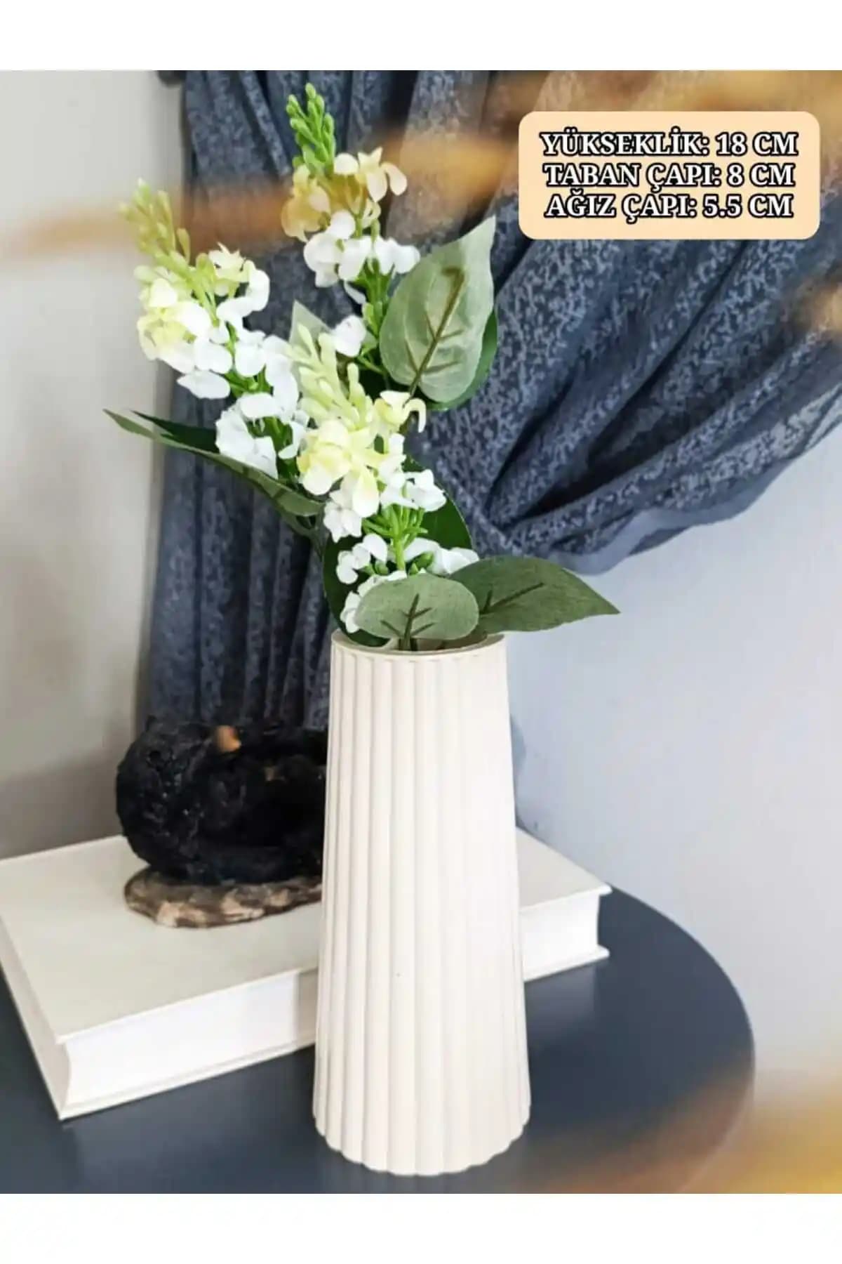 Uzun ve Büyük Boy Vazo Modelleri ile Dekorasyonda Şıklık ve Fonksiyonellik