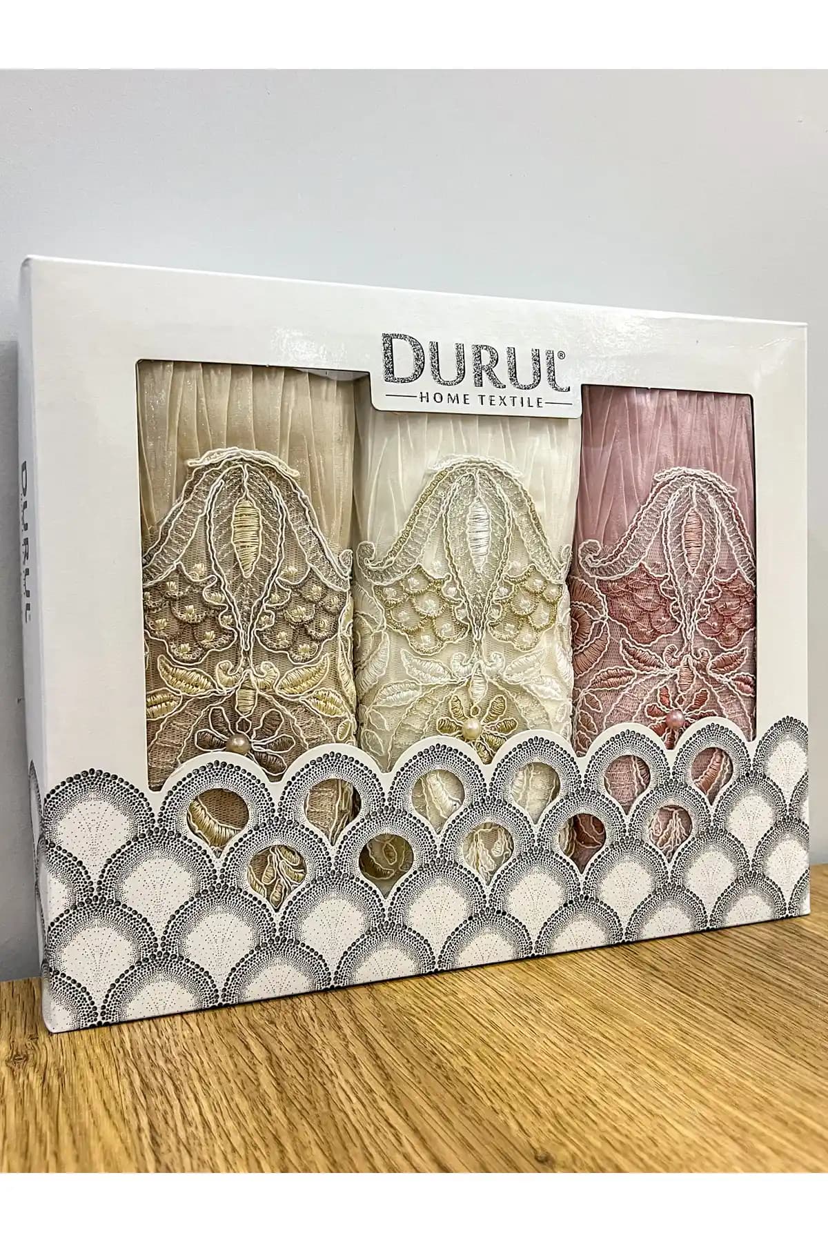 AYHANHOME 3'lü Fransız Güpür İşlemeli Kadife Yüz Havlusu Seti Çeyizlik ve Günlük Kullanım İçin