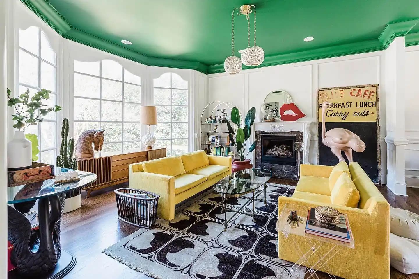 Eski Evlerde Duvar Renk Seçimi: Mimari ve Dekorasyonla Uyumlu Stil Rehberi