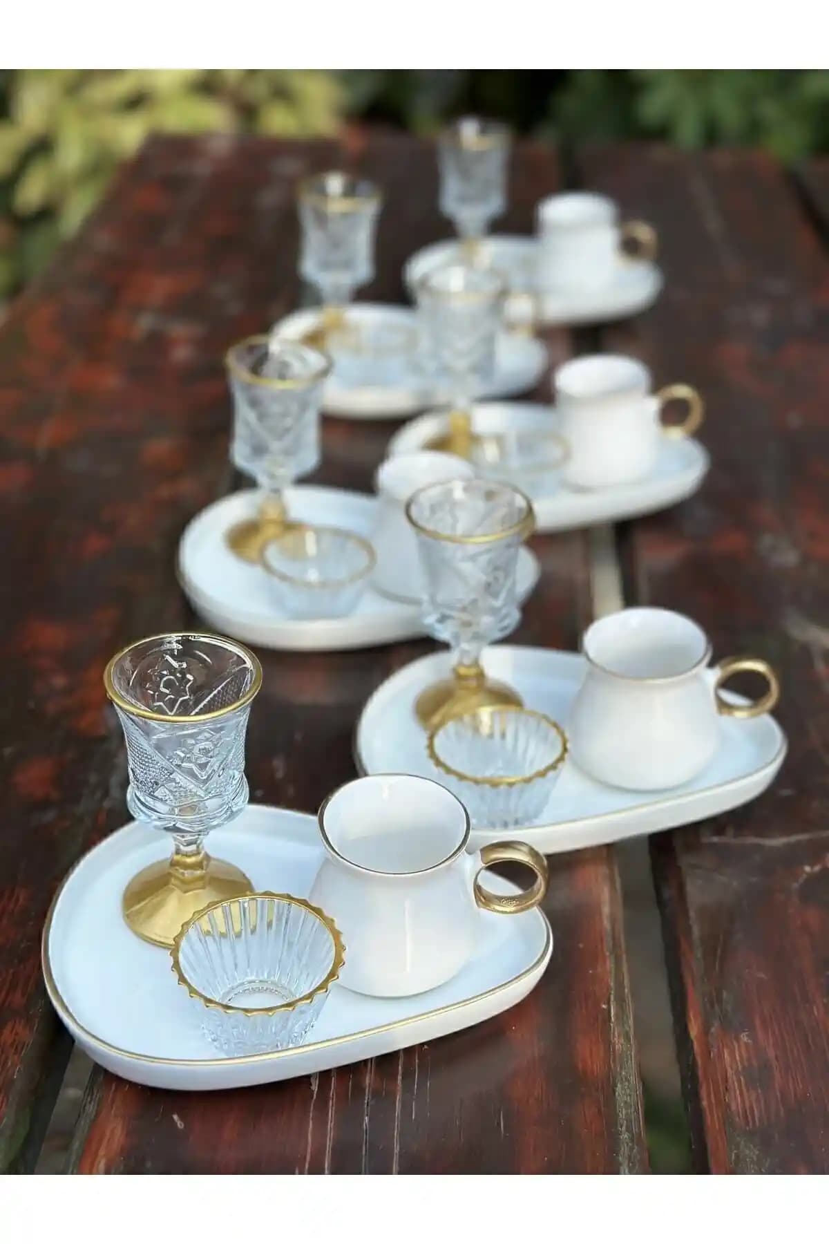 HediyeKöşkü Damla Sunumlu 24 Parça Kahve Seti Doğa Teması ve Şık Tasarımıyla