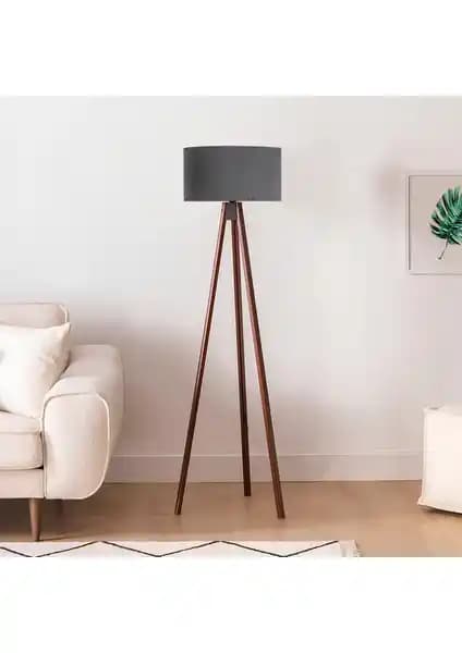 Homing Antrasit Yuvarlak Kumaş Silindir Başlık Ahşap Üç Ayaklı Lambader Özellikleri ve Kullanım Alanları