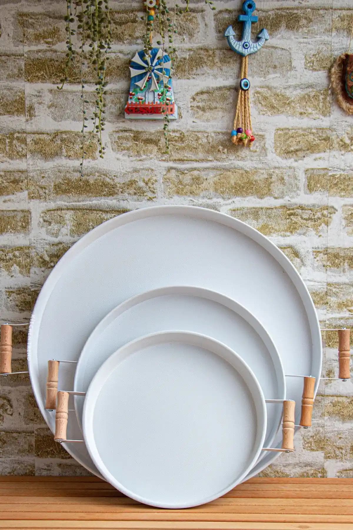 Kitchen Trend 3 Lü Ahşap Kulplu Metal Tepsi Seti Modern ve Dayanıklı Sunum Çözümü