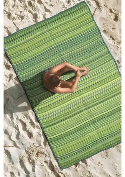 Konfor Halı Katlanabilir ve Savana 8812: Çok Amaçlı Plaj ve Piknik Halıları İncelemesi