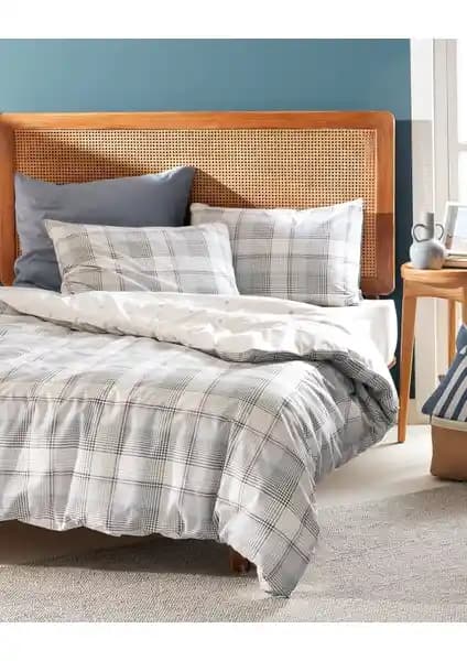 Madame Coco Fontaine ve Nayomi Çift Kişilik Nevresim Takımları Karşılaştırması