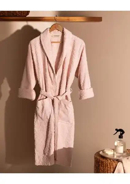 Madame Coco Roesia Şalyaka Kadın Bornoz: Yüksek Kalite ve Konfor Sunan Hafif Pamuklu Tasarım