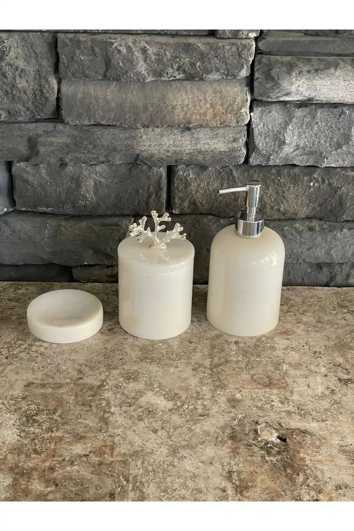 Modern Banyolar İçin Beyaz Mermer Doğal Taş Seti Estetik ve Dayanıklı Tasarım