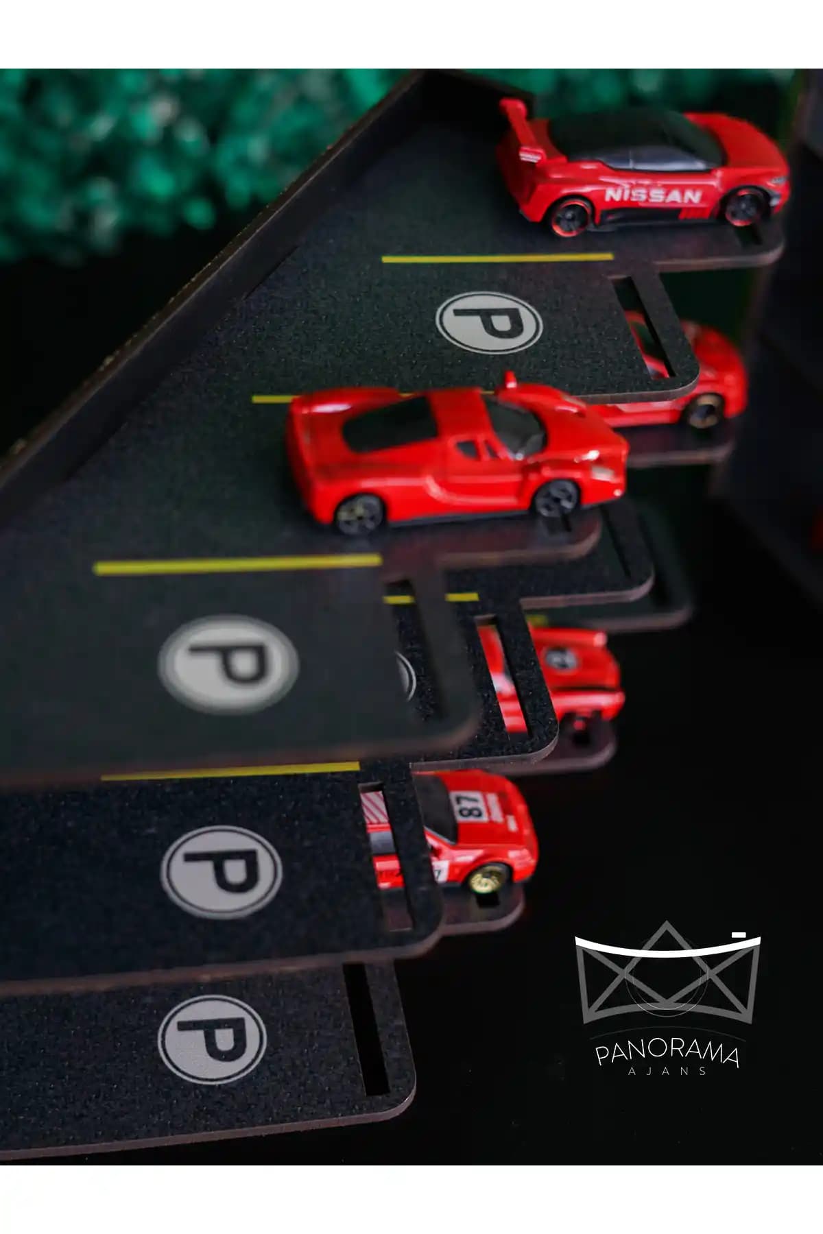 Panorama Ajans 1/64 Ölçekli Model Araba Masaüstü Garajı Detaylı İnceleme ve Kullanım Özellikleri