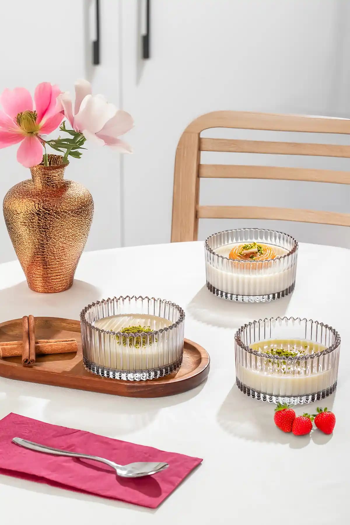 Porsima Büyük Boy Rayan Sultan 6 Parça Cam Çerezlik Sunum Kasesi Estetik ve Fonksiyonel Tasarım