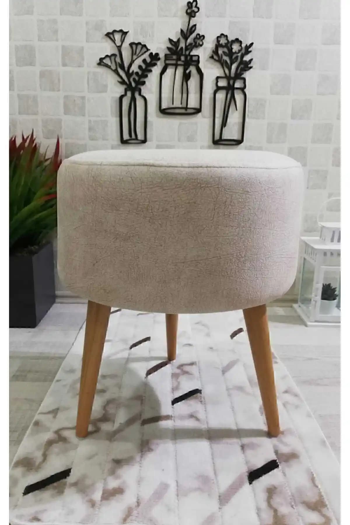 PufyHome Yüksek Ayaklı Dekoratif Puf: Estetik ve Çok Amaçlı Kullanım İmkanları