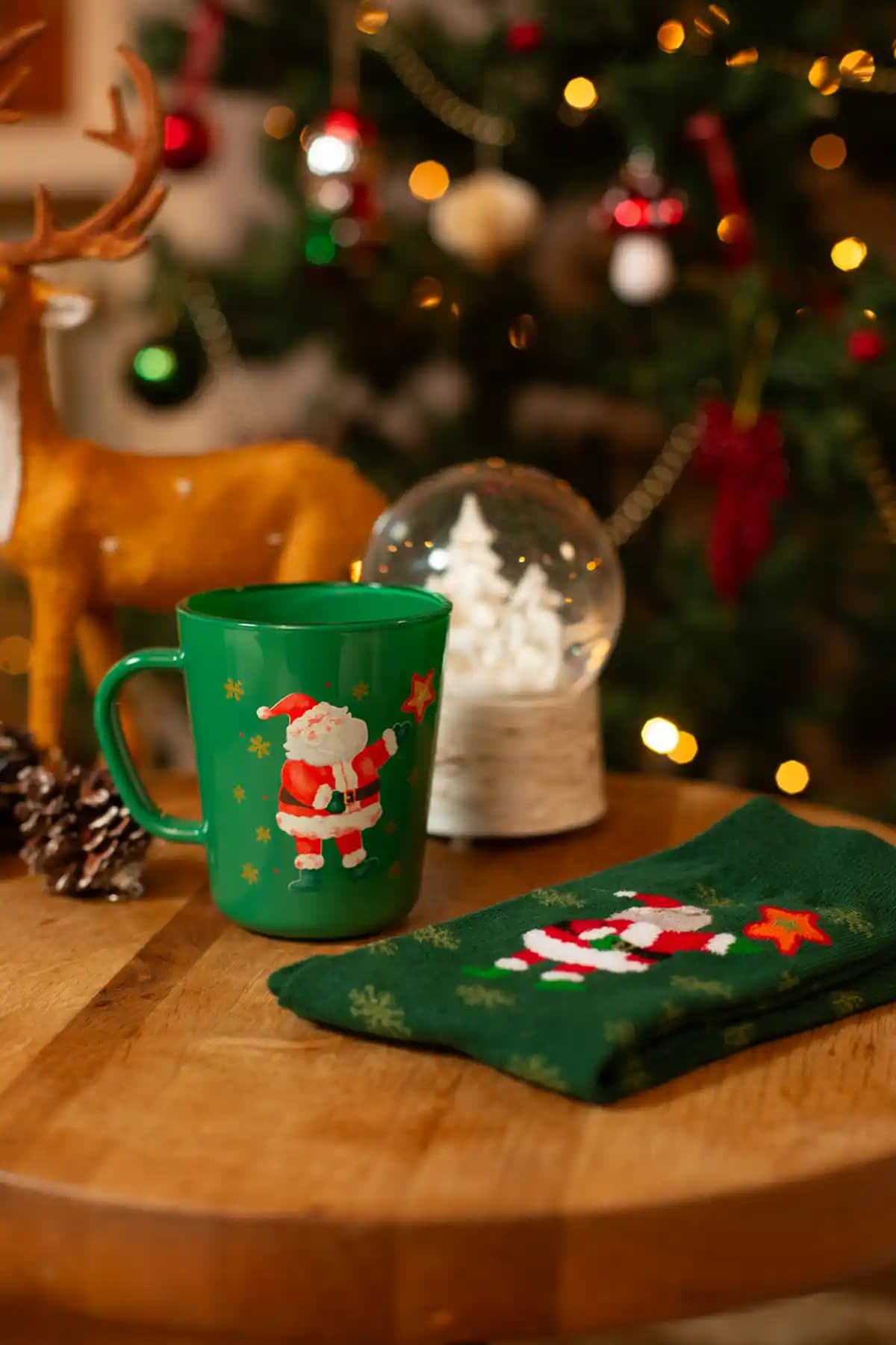 Rakle Yeşil Yılbaşı Temalı Cam Hediye Seti 360 ml İçin Uygun ve Estetik Bir Seçenek