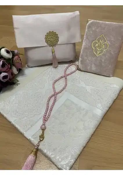 Ayhanhome Dini Setler Karşılaştırması: Şık ve Geleneksel Seçenekler Arasında