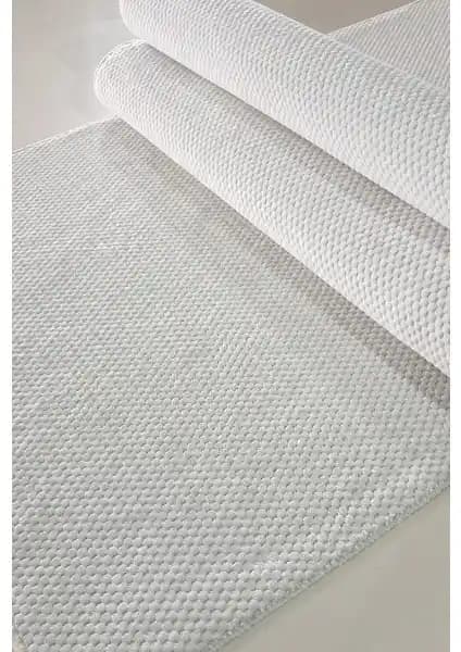 Babil Home ve Dinarsu Kaymaz Halı Karşılaştırması: Özellikler ve Kullanım Avantajları