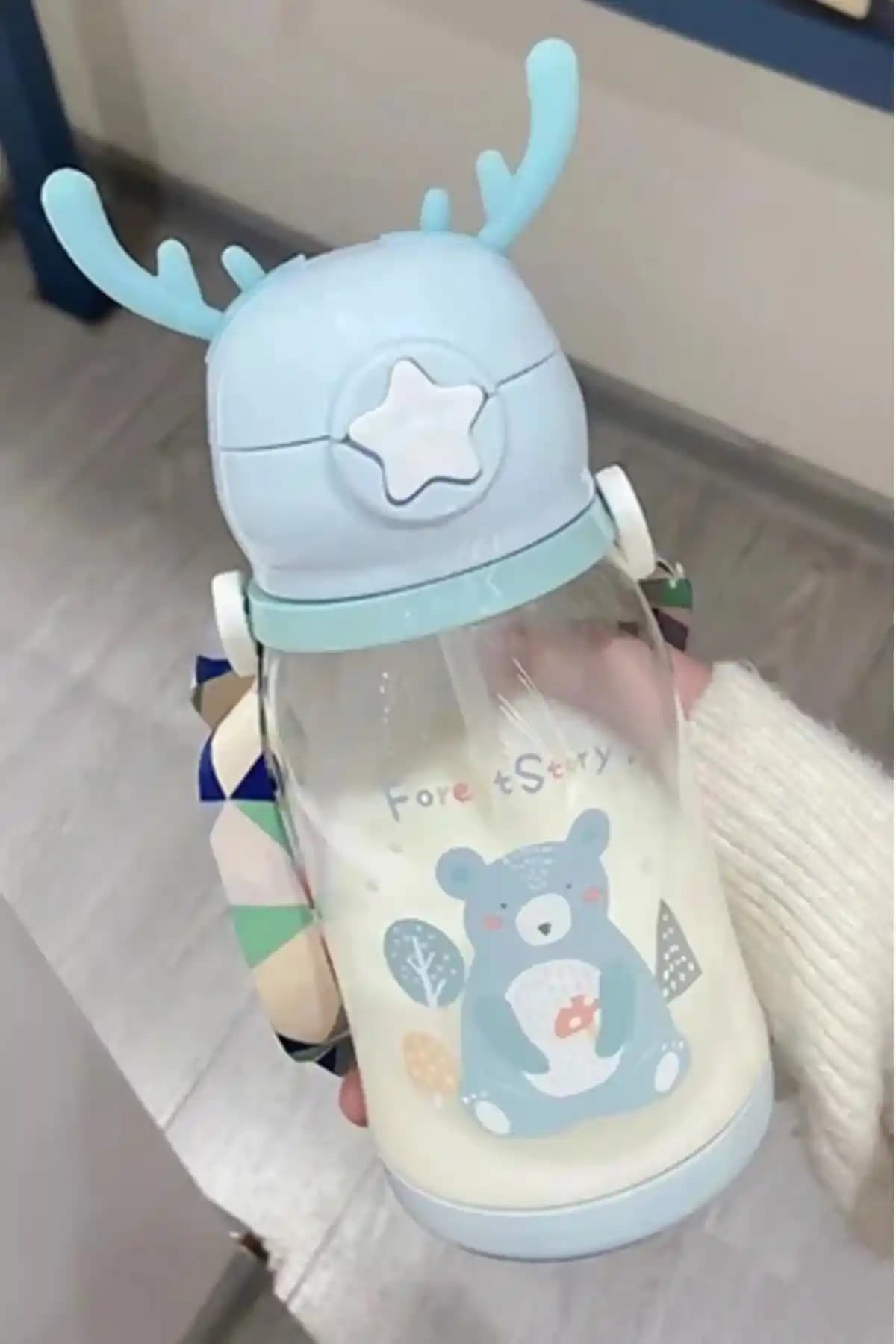 BEYZANA Geyikli Çocuk Suluğu: Güvenli, Dayanıklı ve Kullanışlı Su Kabı Seçeneği