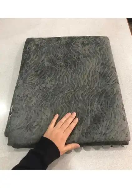 Kadife Baskılı ve Kaydırmaz Çekyat ve Koltuk Örtüsü Karşılaştırması