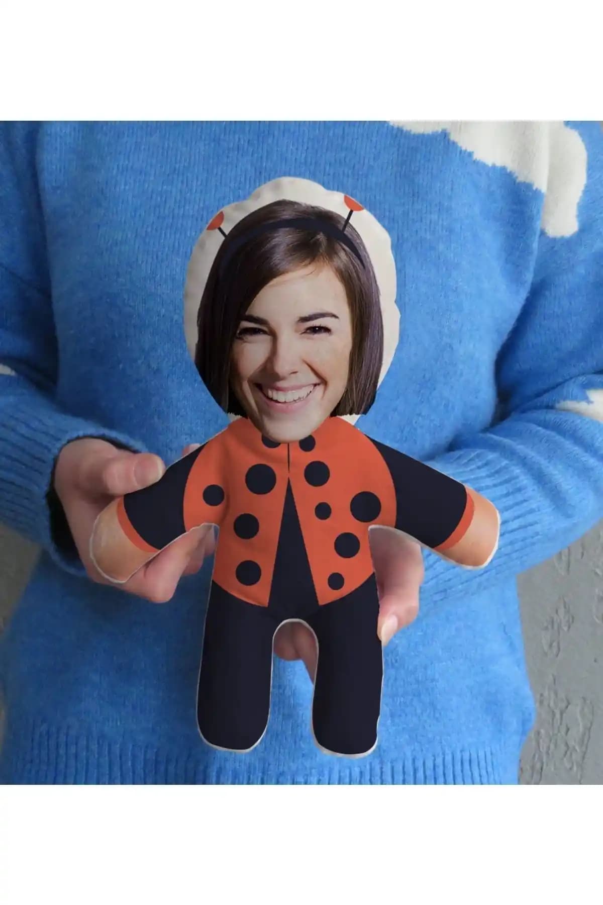 Kişiye Özel Fotoğraflı Bebek Yastığı - Anlamlı ve Eğlenceli Hediye Seçeneği