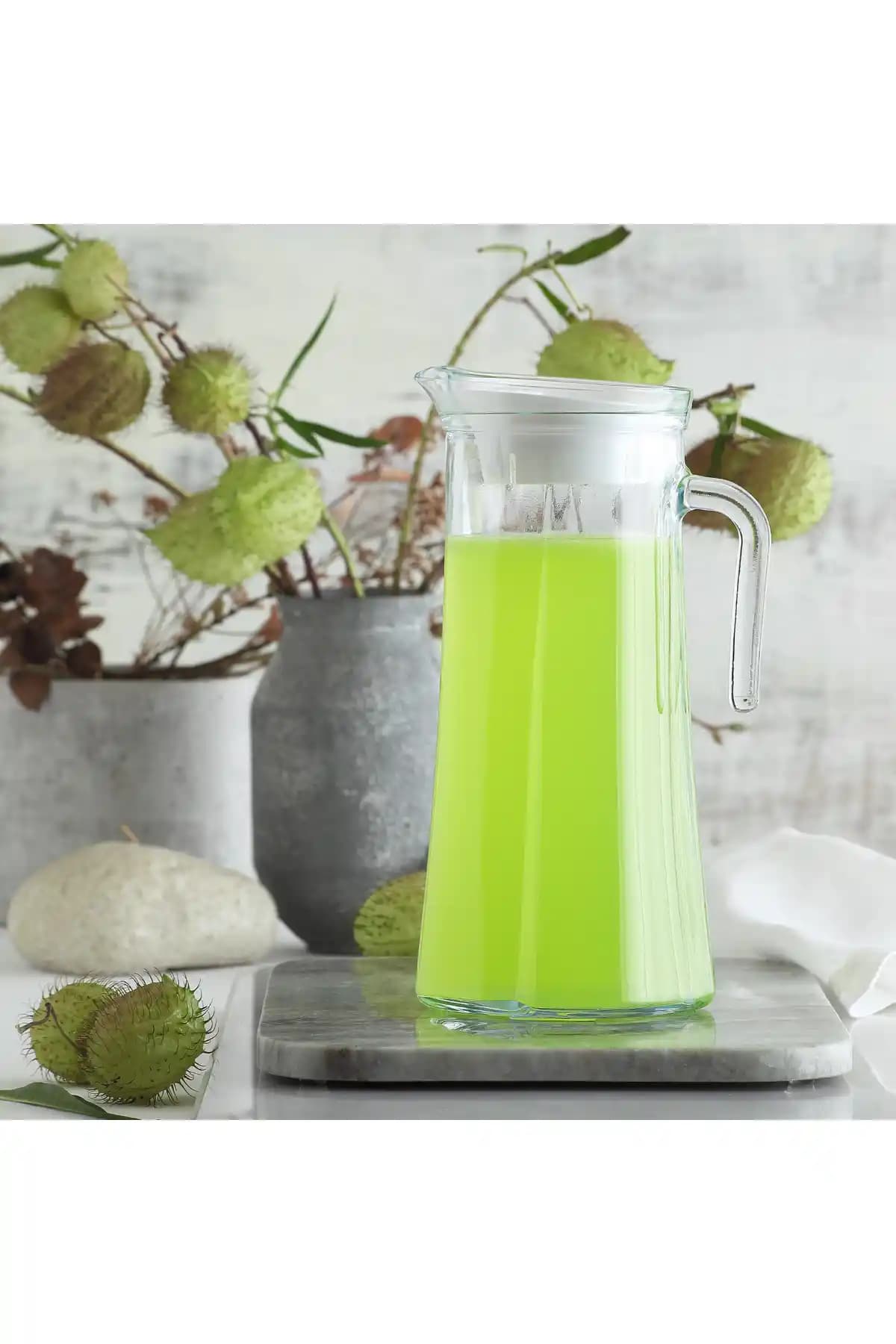 Modern ve Şık Truva Cam Sürahi ile Sofralarınıza Zarif Dokunuşlar Yapın