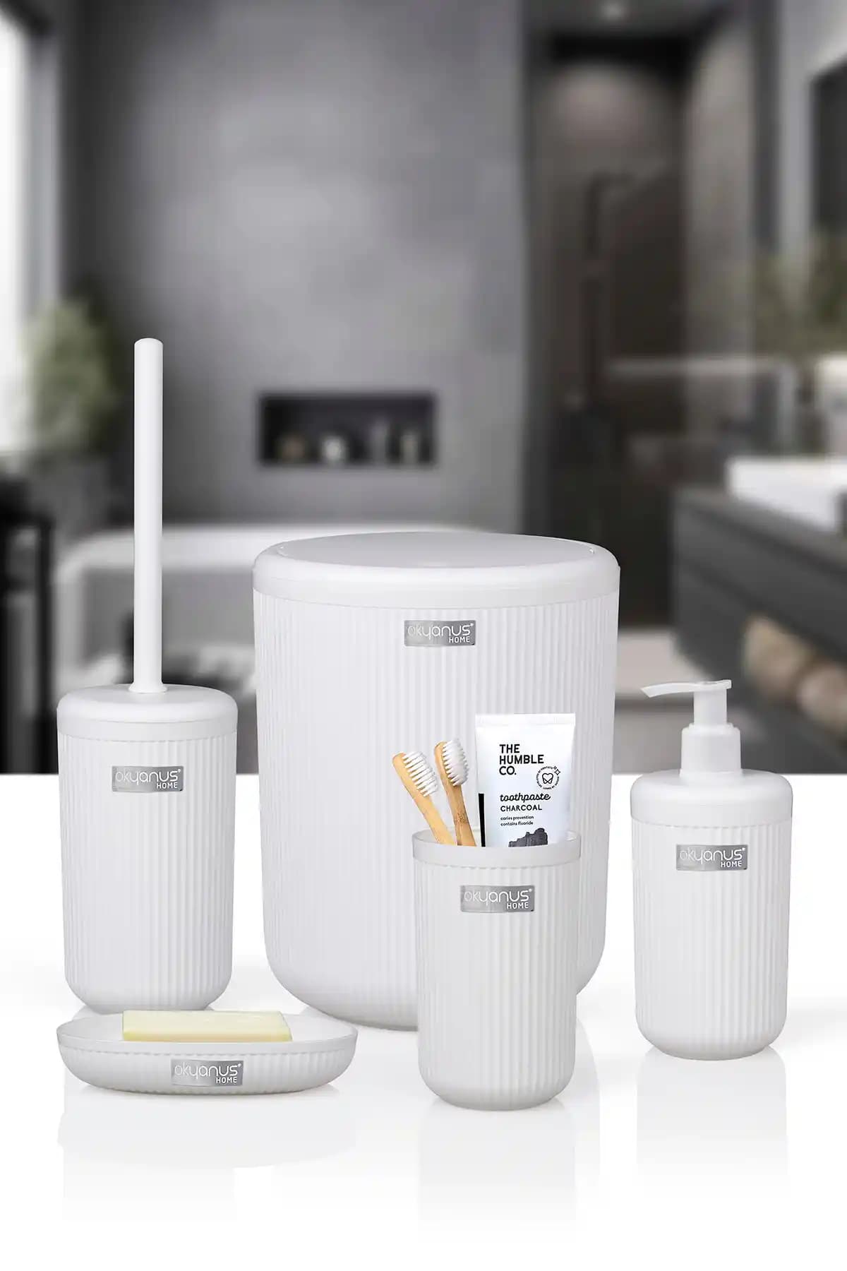 Okyanus Home Linea Kırık Beyaz Çizgili Yuvarlak Banyo Seti: Estetik ve Dayanıklı Tasarım