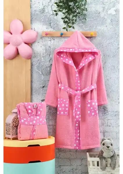 Oyalı Textile Çocuk Bornozu: Konforlu ve Şık Tasarımıyla Günlük Kullanım İçin Uygun