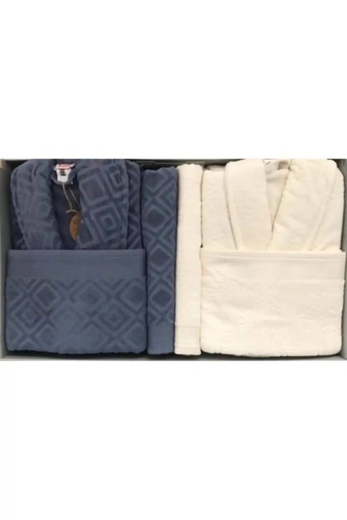 Özdilek Pastoral Aile Bornoz Seti: Yüksek Kalite ve Şık Tasarım ile Konforun Buluşması