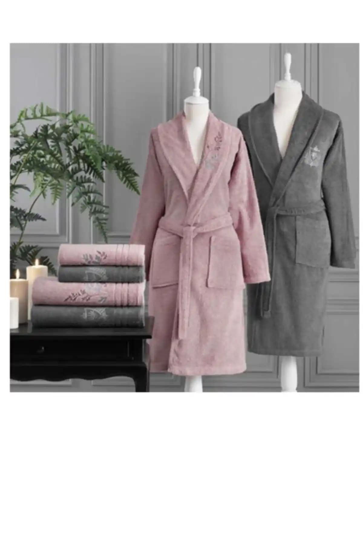 Özdilek Soft Leaf Aile Bornoz Seti: Modern Tasarım ve Yüksek Konfor Sunan Banyo Tekstili