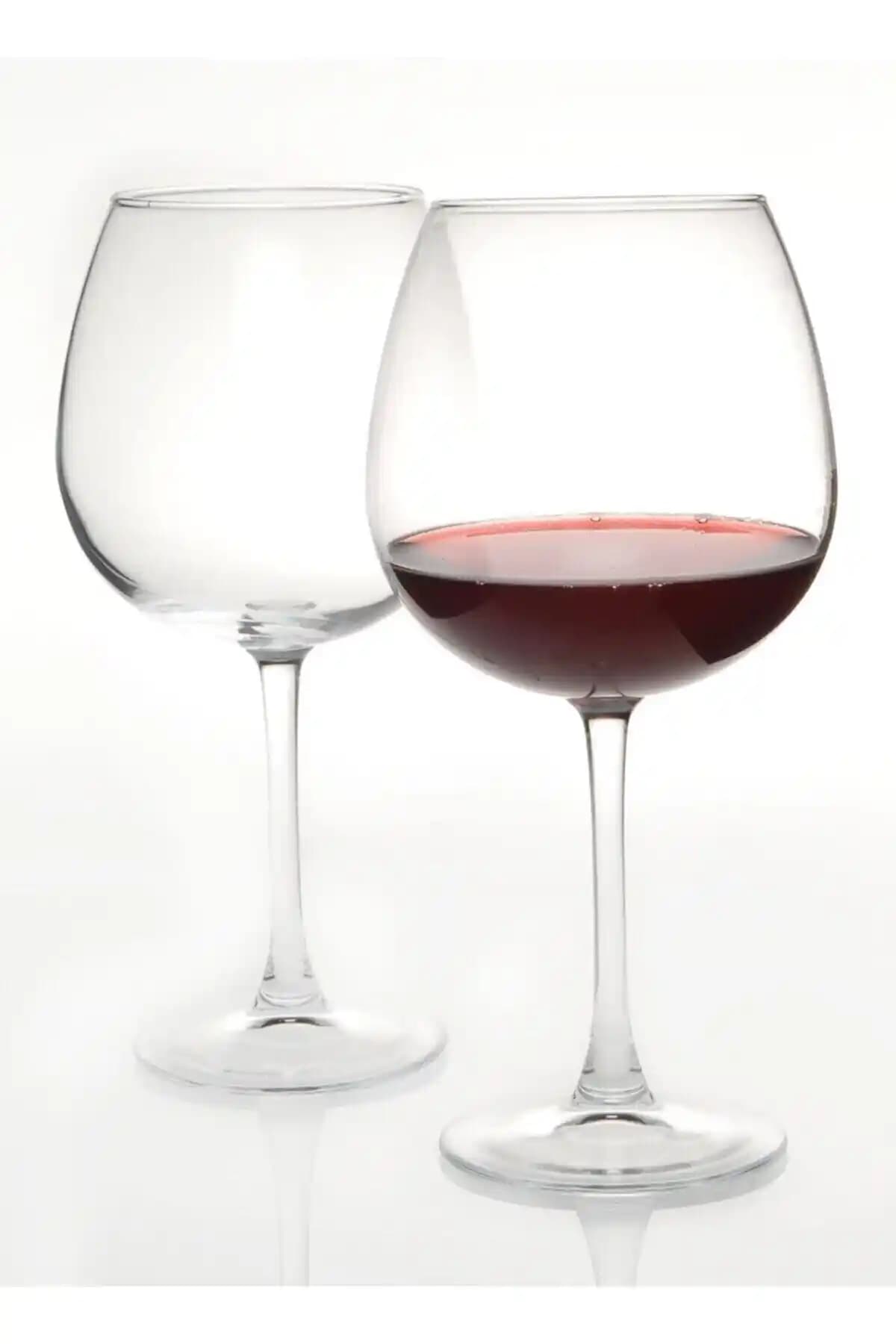 Paşabahçe Enoteca Balon Bardak Kadehi: Estetik ve Fonksiyonellik Sunan Şarap Kadehi