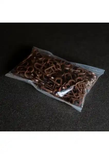 Rustik Ahşap ve Plastik Perde Klipsleri Karşılaştırması: Dayanıklılık ve Estetik Açısından Değerlendirme