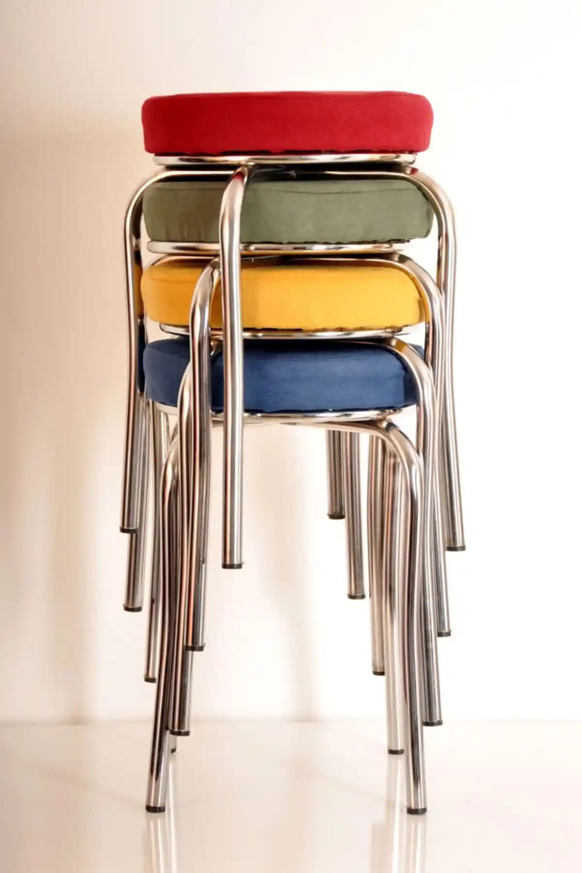 Yılmaz Masacılık Renkli Tay Tüyü Ahtapot Tabureleri Retro Stil ve Dayanıklılık Sunar