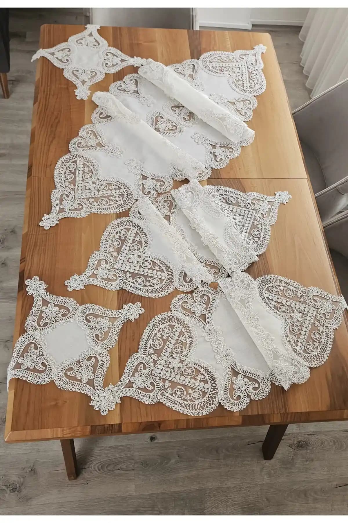 ZESA HOME Keten Üzerine Ağar Güpürlü Lüx Salon Takımı Modern ve Şık Tasarımıyla Dekorasyonunuza Zarif Dokunuş