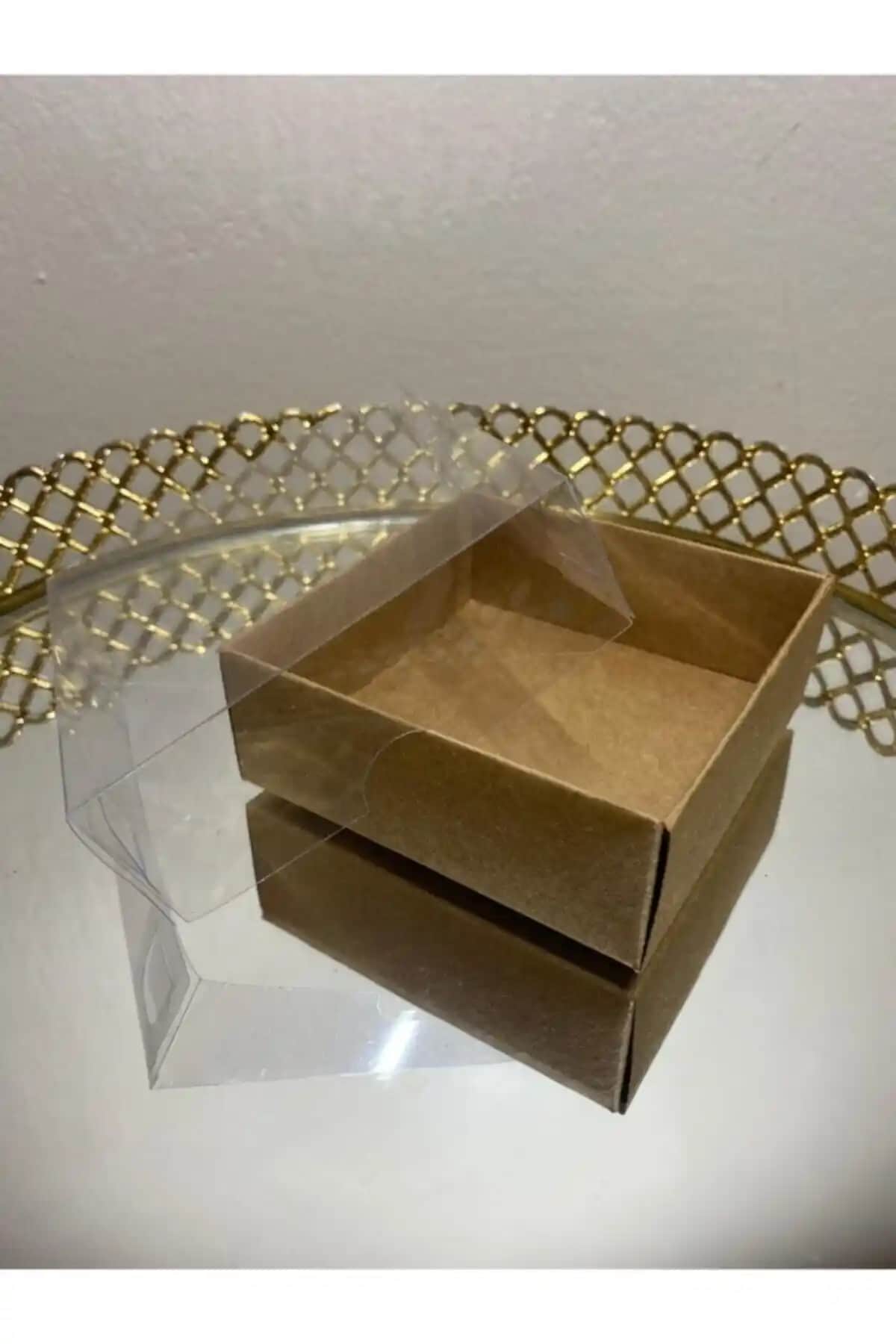 A.A.Y Kraft ve Skybox Beyaz Karton Kutu Karşılaştırması: Özellikler ve Kullanım Alanları