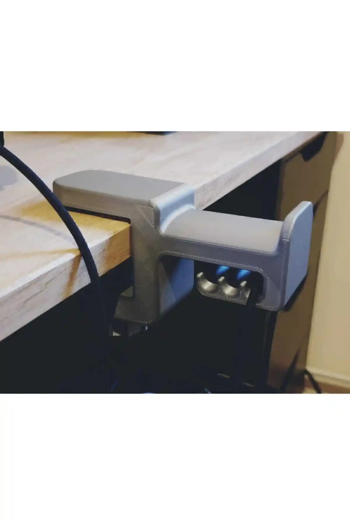 A4 Tech Gümüş Gri Asılabilir Kulaklık Standı ve Dekoratif Kulaklık Tutucu Karşılaştırması