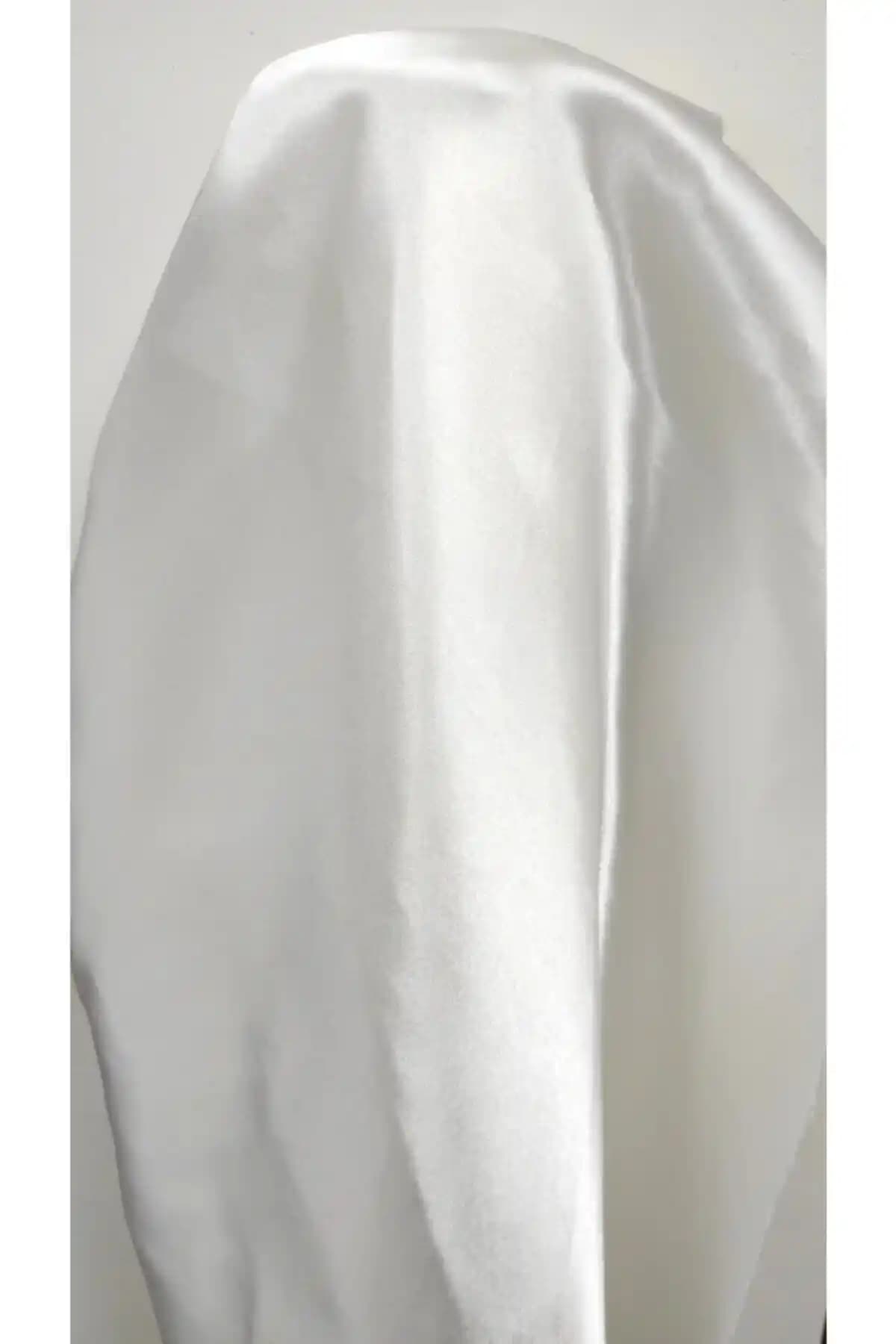 Beril Kumaş ve Genel Markalar Ekru Saten Kumaş Karşılaştırması