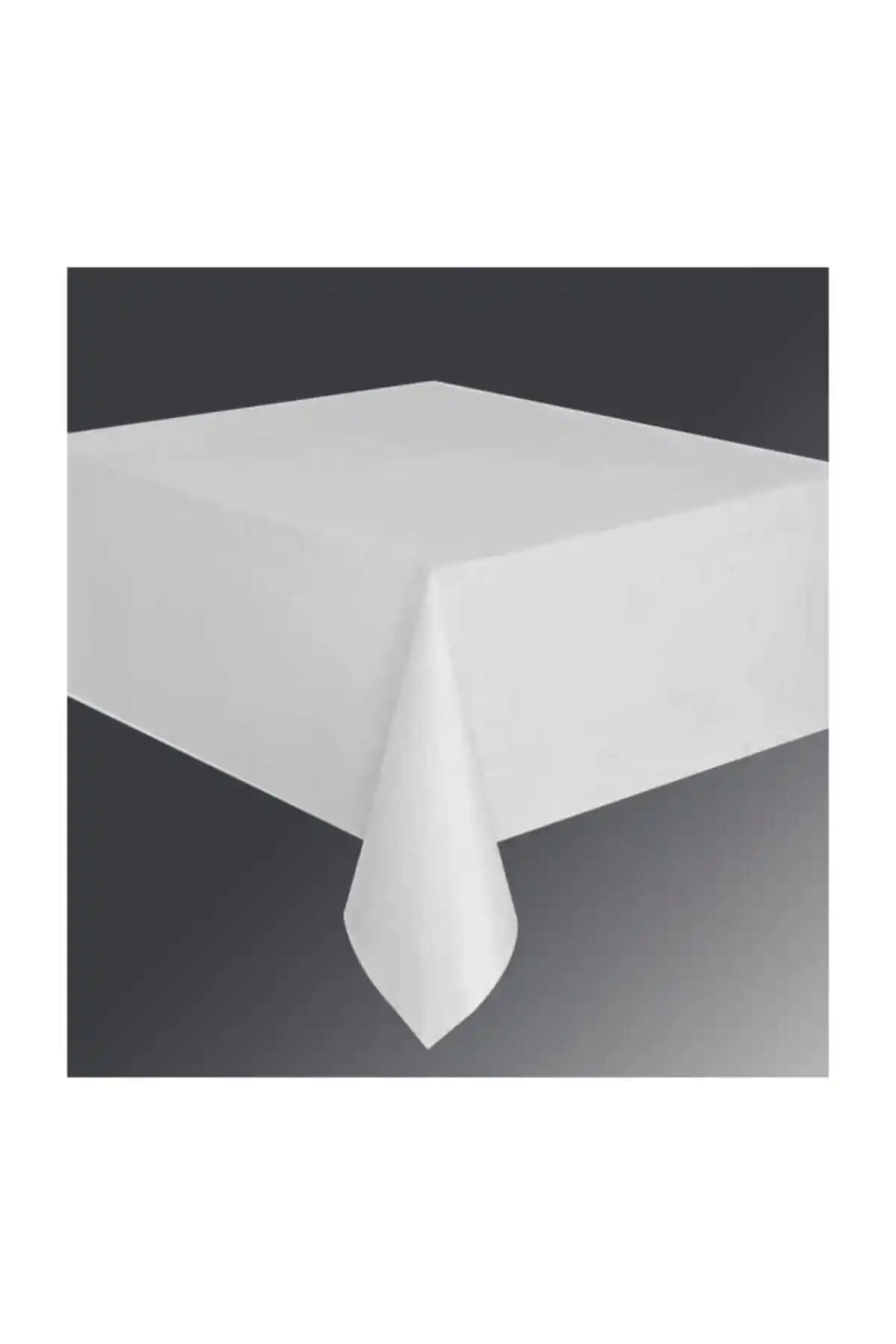 Beyaz ve Siyah Naylon Masa Örtüleri Karşılaştırması: Özellikler ve Kullanım Avantajları
