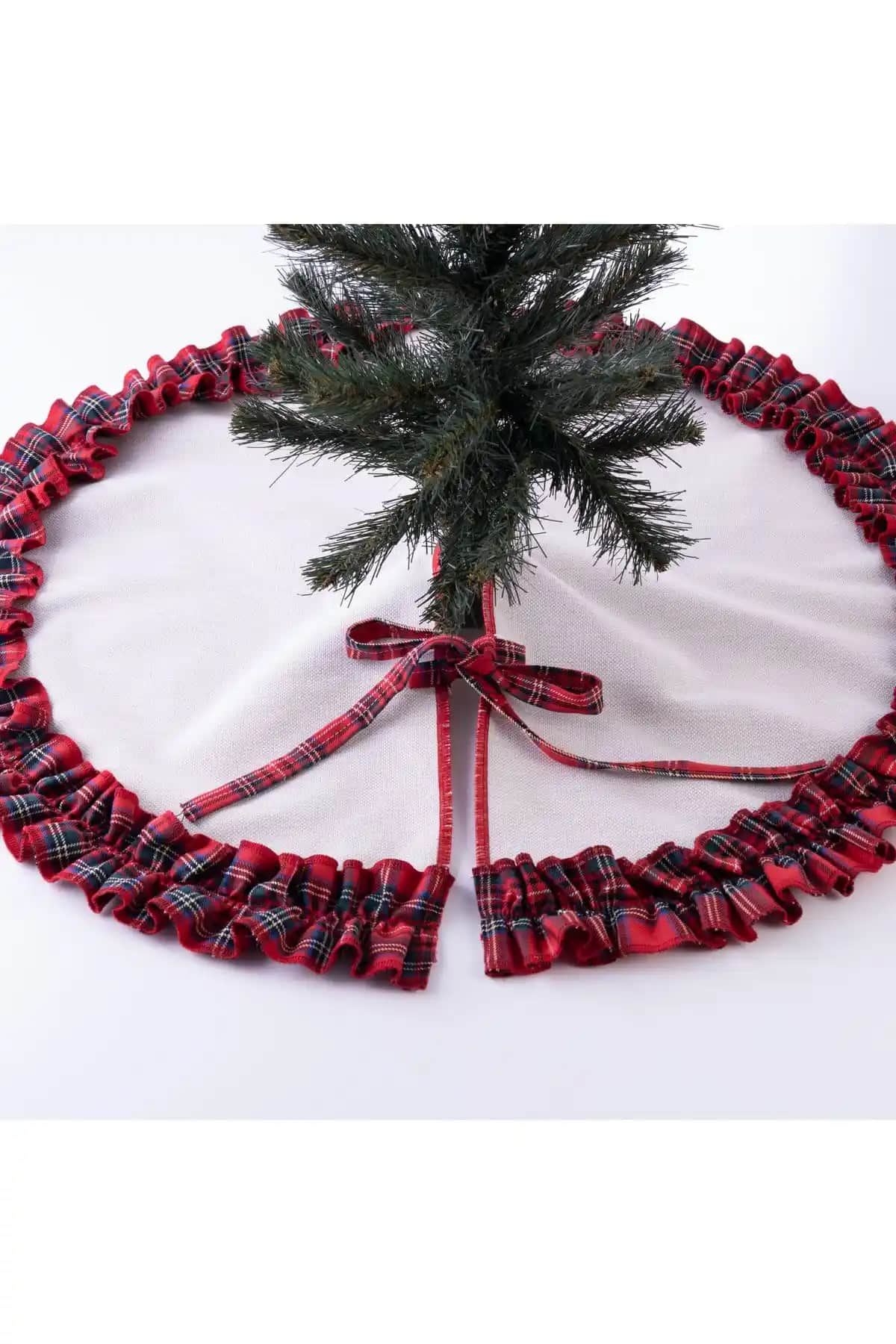 Bimotif ve Viemso Yılbaşı Çam Ağacı Örtüleri Karşılaştırması ve Seçim Rehberi