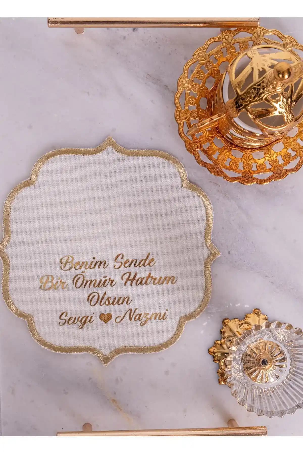 Damat Kahve Peçetesi Karşılaştırması: Carre Tasarım ve Genel Markaların Özellikleri