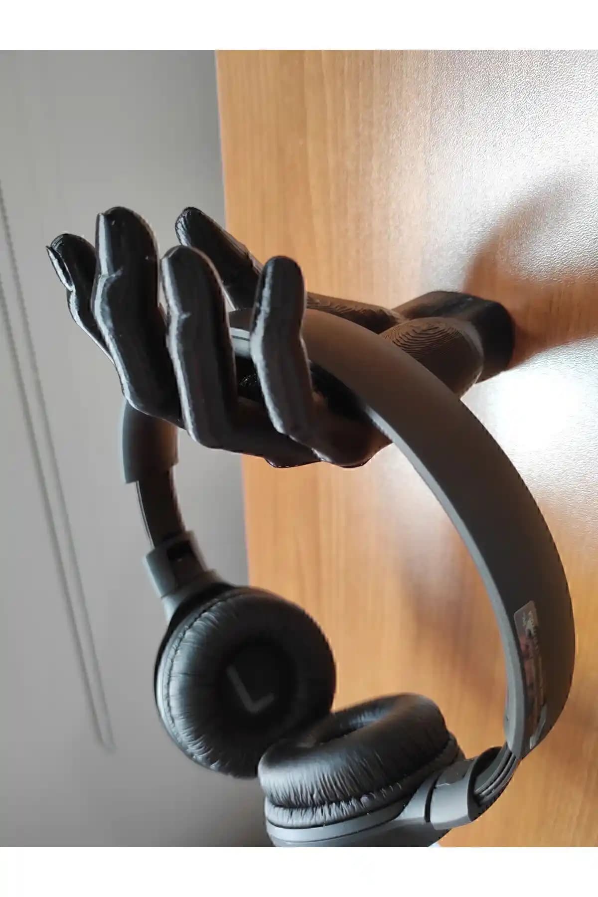 Dekoratif Kulaklık Tutucular ve Yüzüklerin Efendisi Temalı Standlar İncelemesi