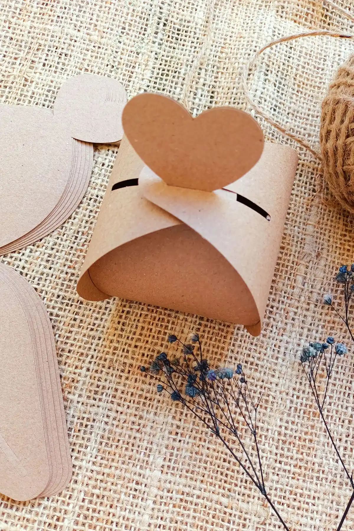 Dekorden Şeker Lokum Kutusu 50 Adet Estetik ve Lezzetli Hediye Seçeneği