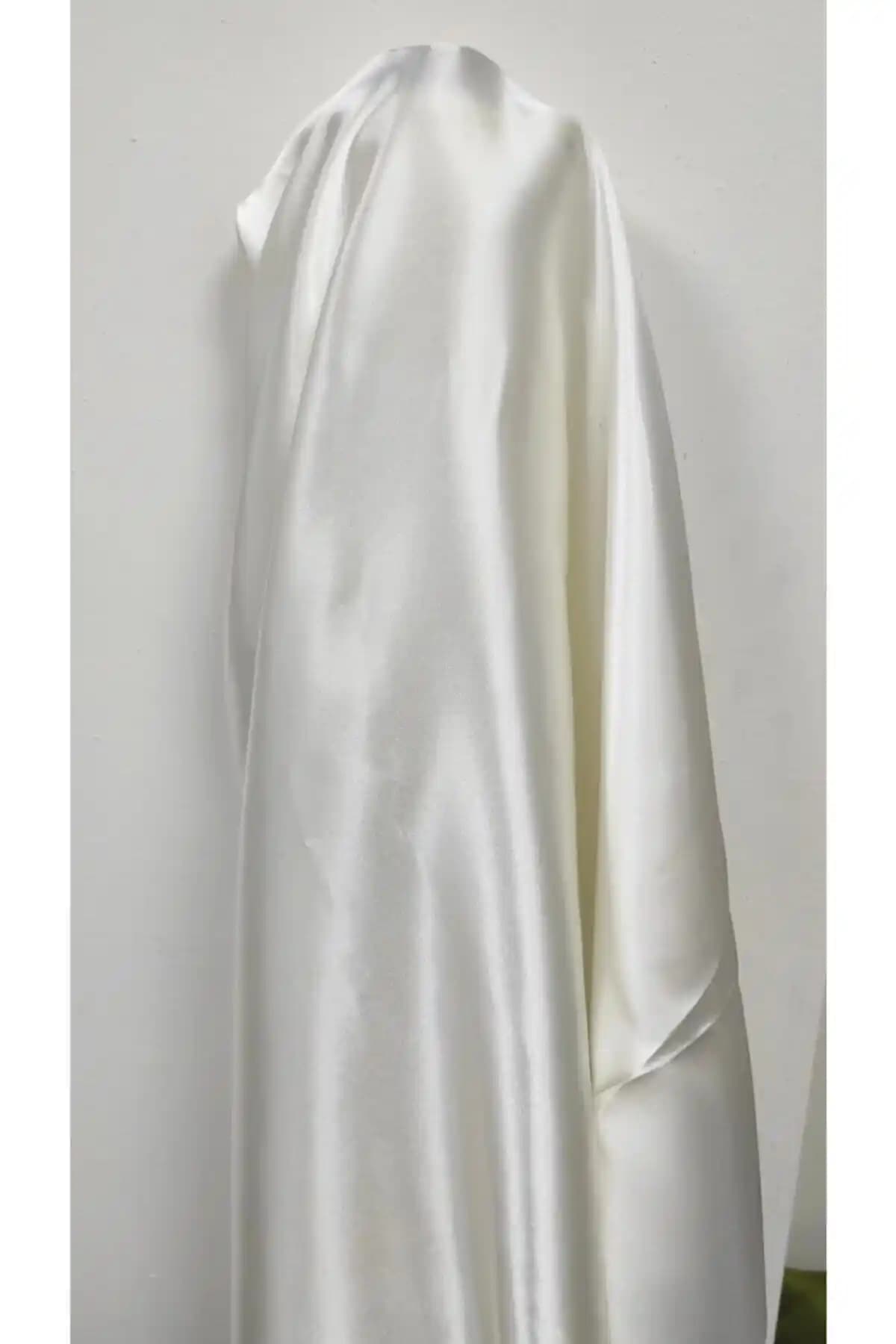 Ekru Saten Kumaş: Şıklık ve Kalitenin Buluşması İçin Uygun Seçenekler