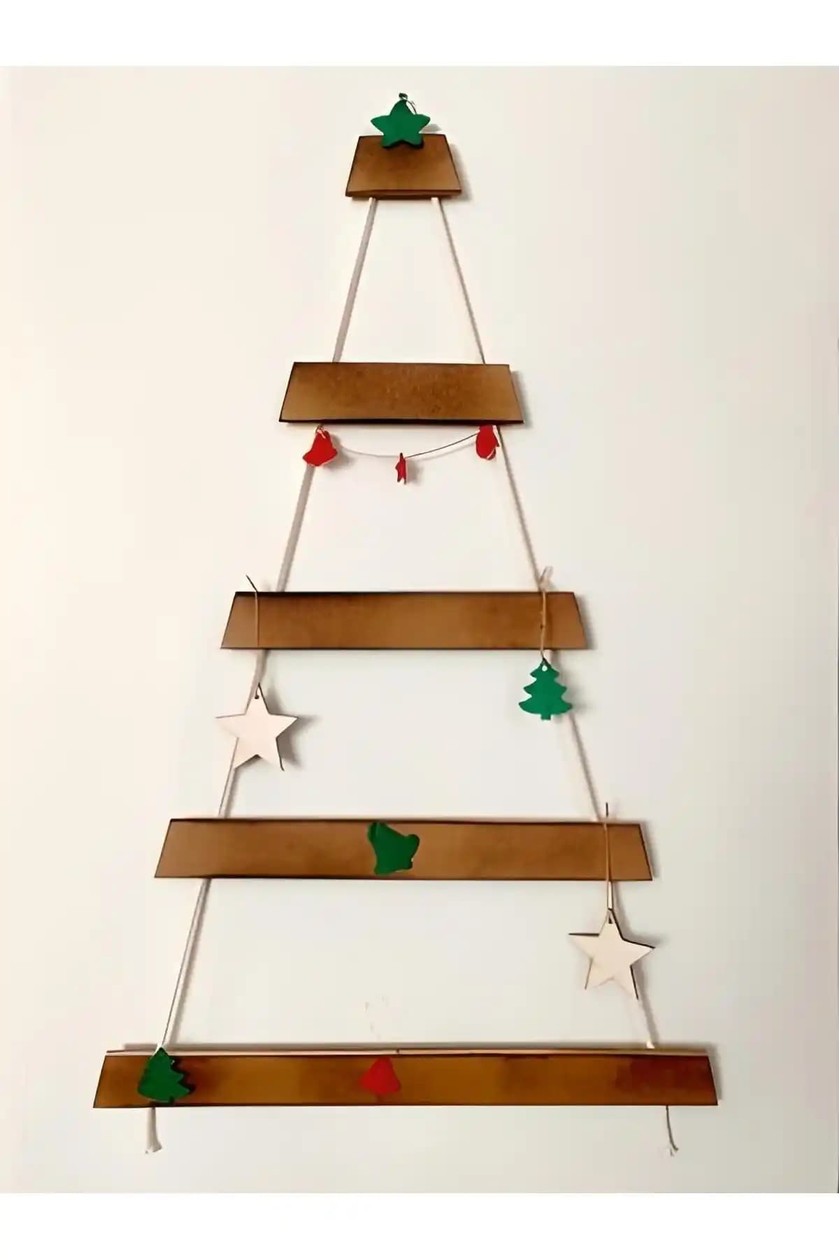 Elfora Ahşap Yılbaşı Çam Ağacı: Modern ve Dayanıklı Dekorasyon Seçeneği