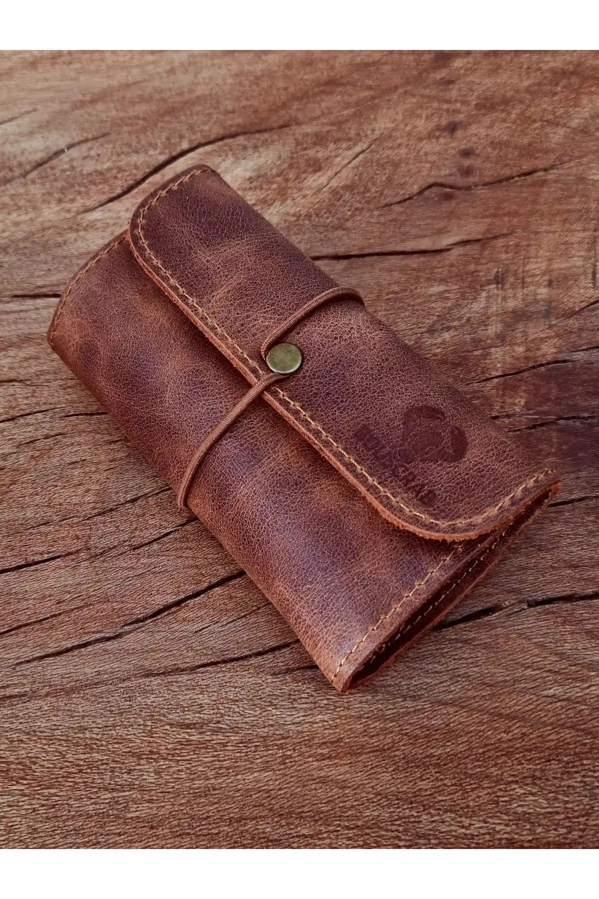 English Leather Tütün Keseleri Karşılaştırması: Kalite, Tasarım ve Kullanım Özellikleri