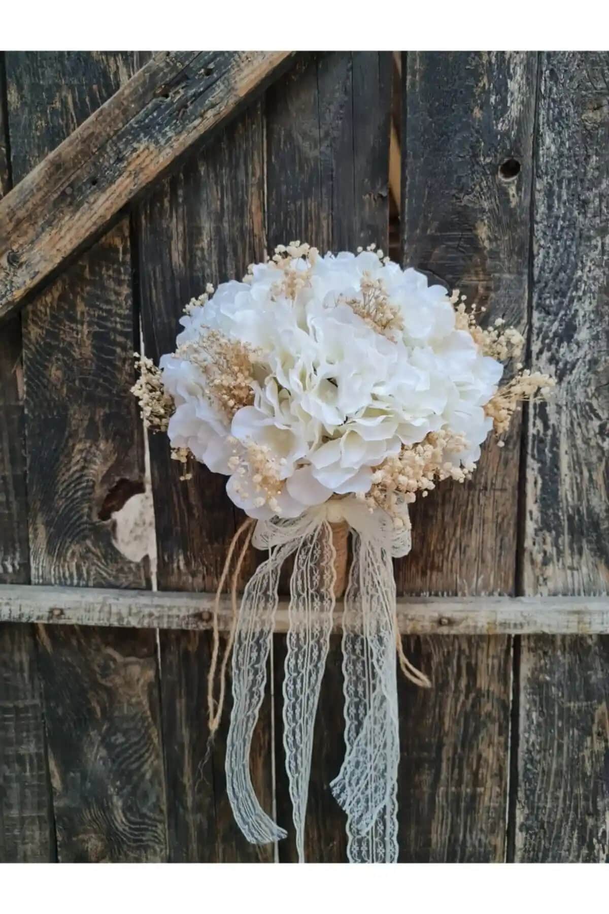 Fesleğen Yapay Çiçekler: Düğün ve Özel Günler İçin Şık ve Dayanıklı Aksesuarlar