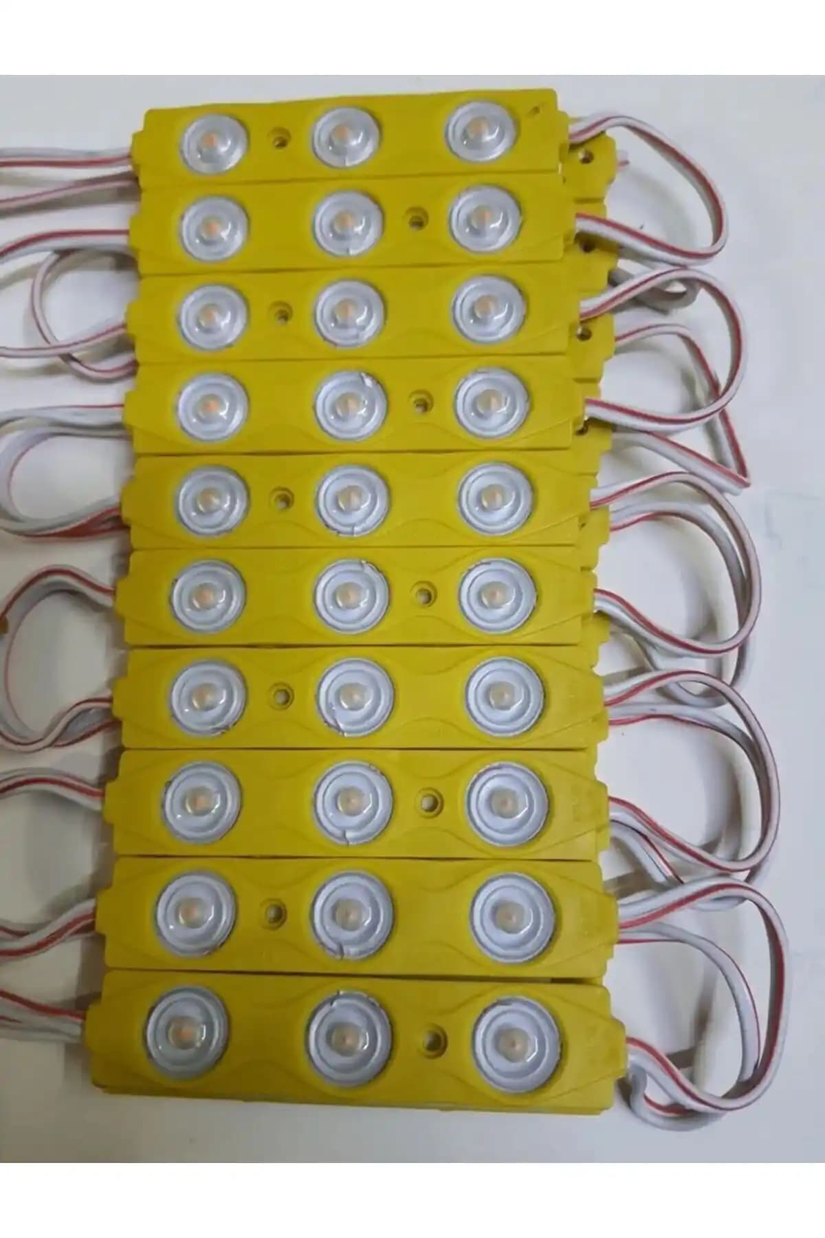 GARRA 10 Adet 1.5 Watt Amber Modül LED ve Trend Mavi Mercekli Modüller Karşılaştırması