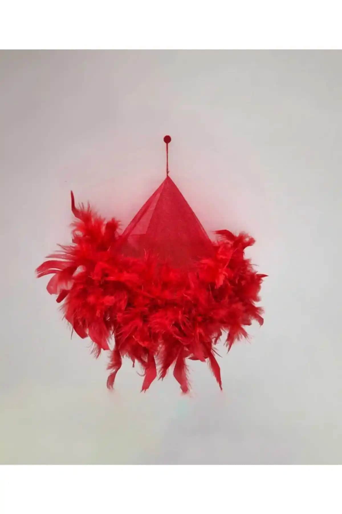 Gelin Mendili Karşılaştırması: Kırmızı ve Beyaz Seçeneklerin Özellikleri ve Kullanım İpuçları